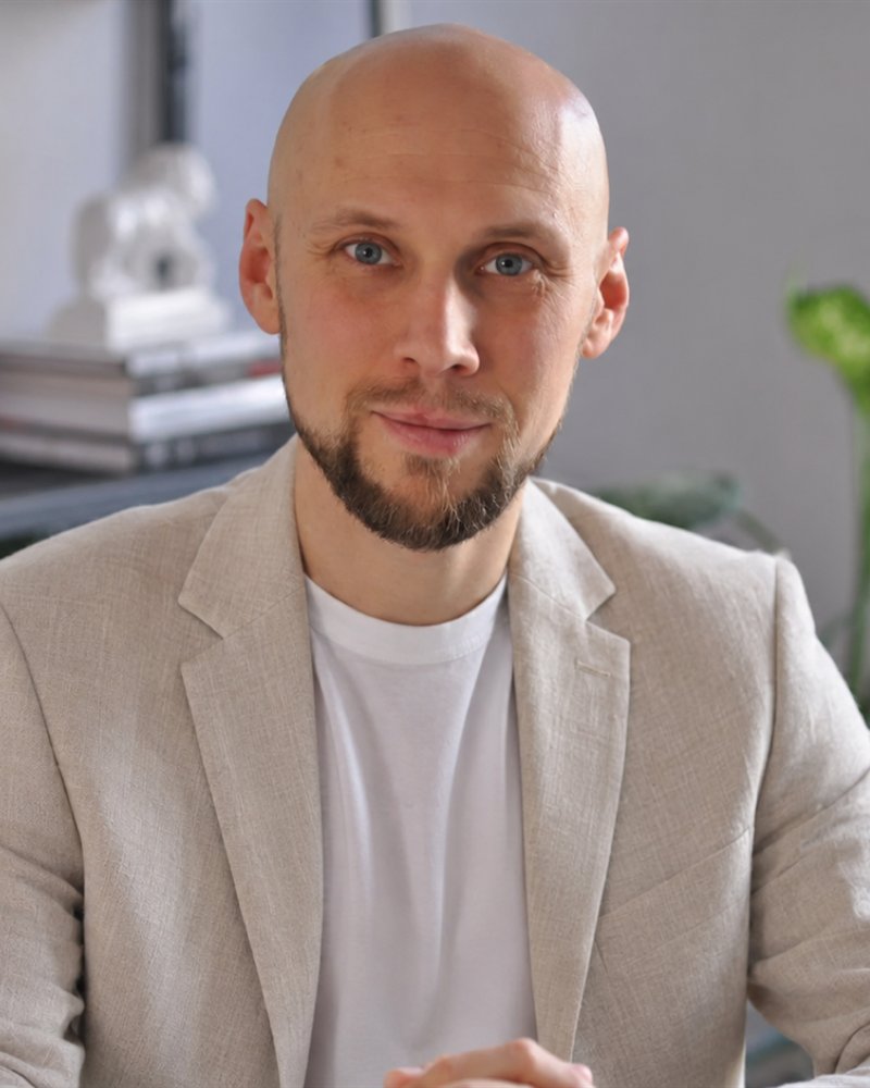 Павел Лебедев