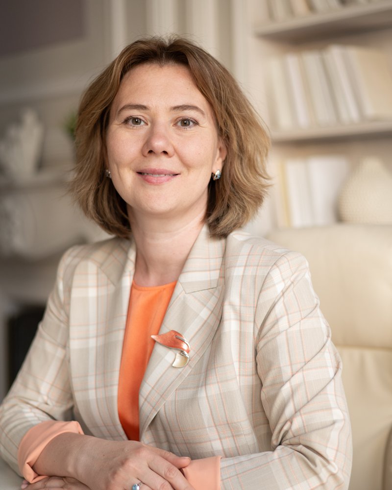 Елена Лимонова