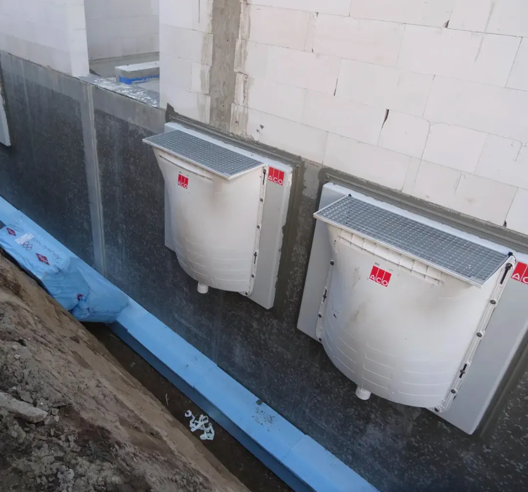 Окно для подвала