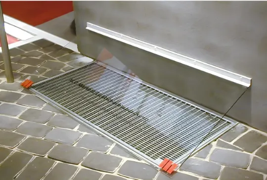 Окна подвальных, полуподвальных и цокольных этажей